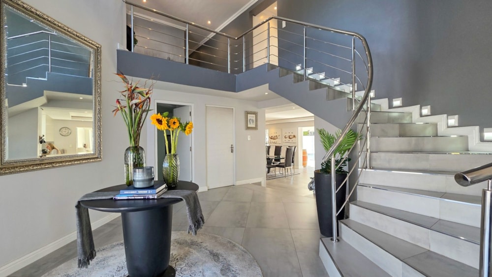 House for sale in Sunset Beach, Cape Town - 1TV1714116