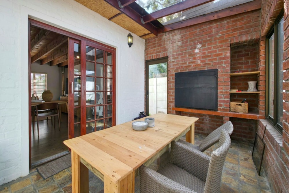 House sold in West Beach, Blouberg - 1TV1714615