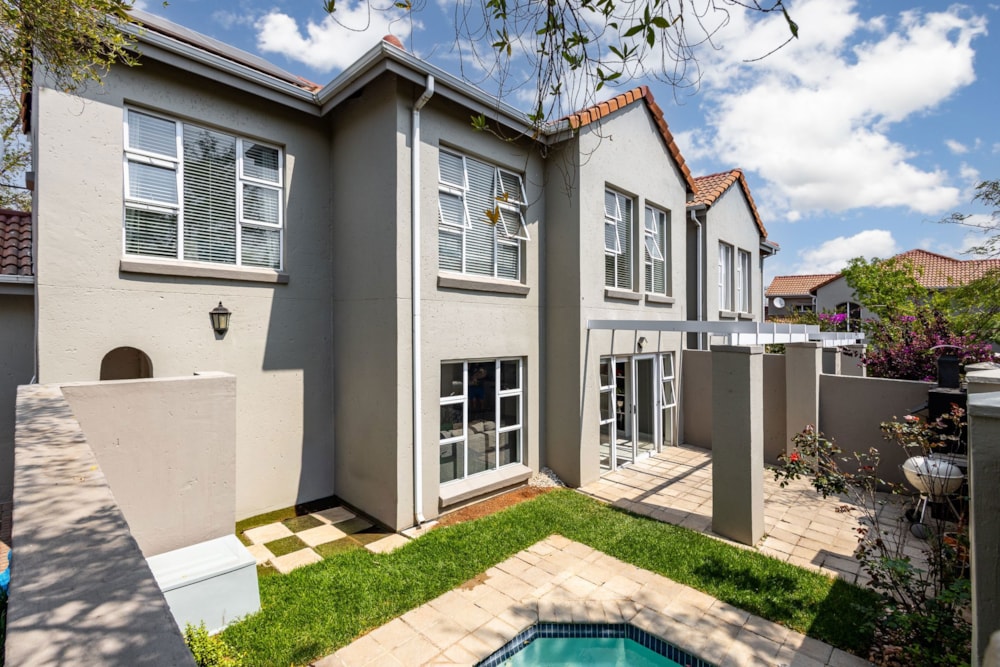 Townhouse for sale in Eagle Canyon Golf Estate - RAN1714177