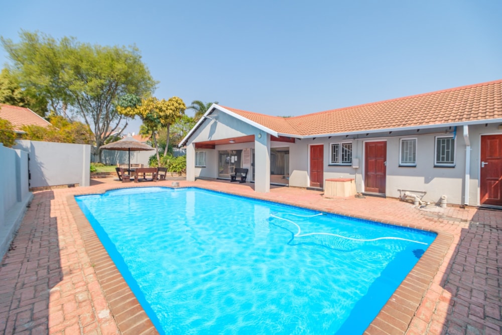 Townhouse for sale in Northwold - RAN1715103 Townhouse for sale in Northwold - RAN1715103