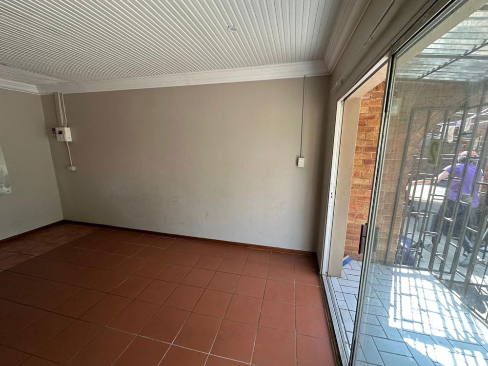 Bachelor apartment to rent in Hospitaalpark - 1BX1710845 Bachelor apartment to rent in Hospitaalpark - 1BX1710845