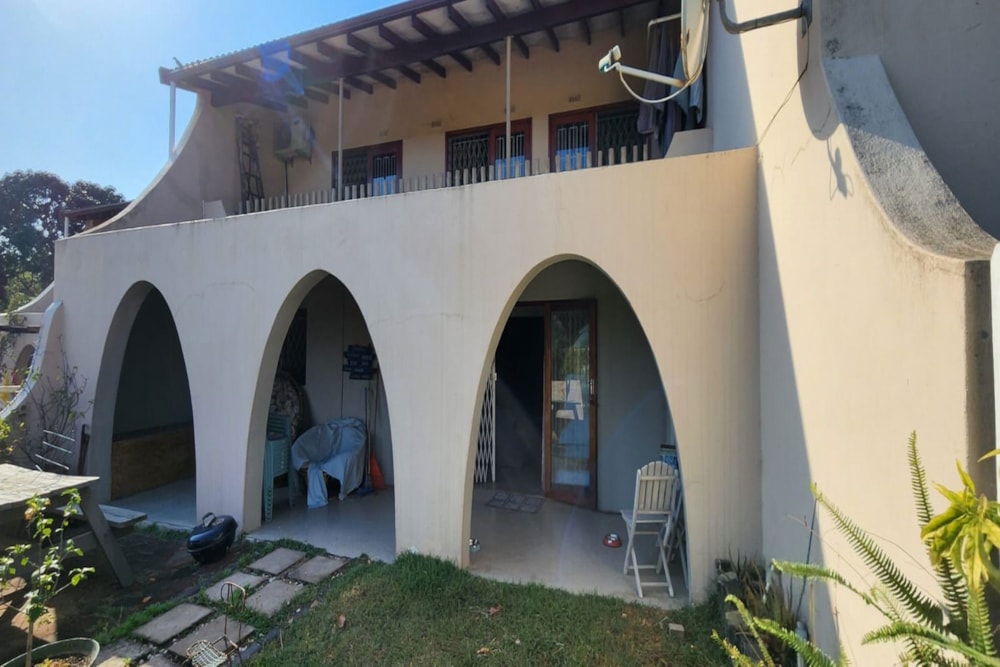 Townhouse for sale in Amanzimtoti - 1WB1695721 Townhouse for sale in Amanzimtoti - 1WB1695721
