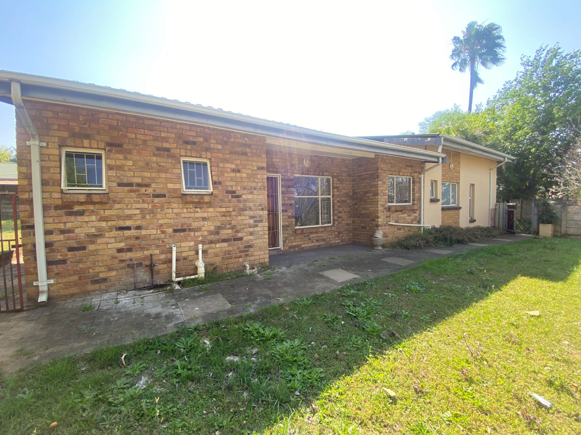 Garden apartment sold in Hutten Heights - 1NW1672772