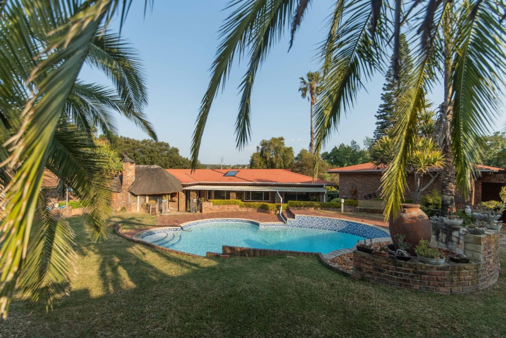 House for sale in Vanes Estate - 1UK1713202