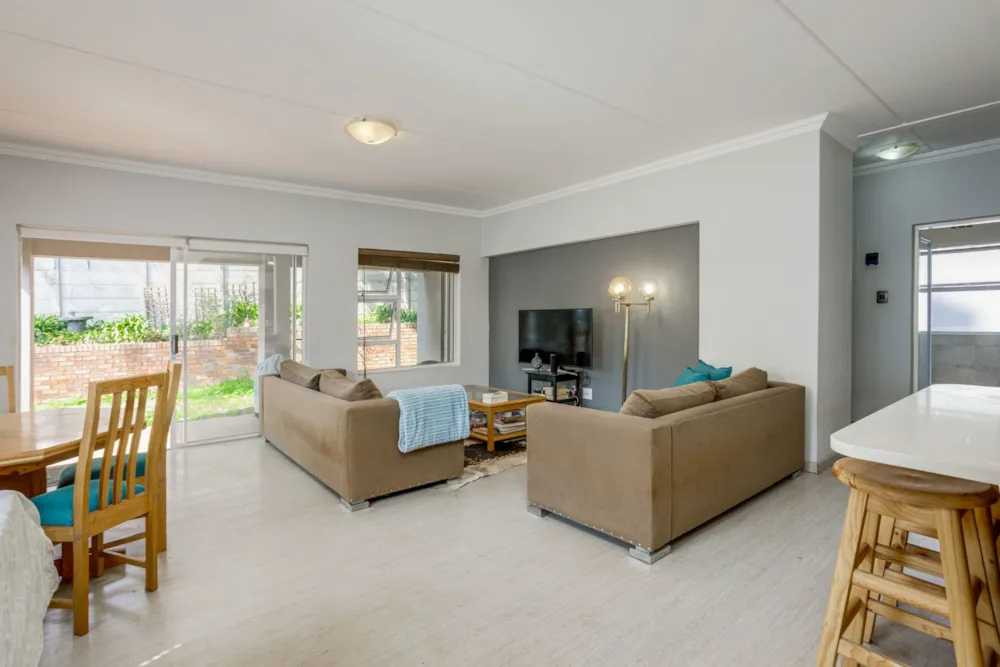 Apartment sold in Saxonwold - HP1713154