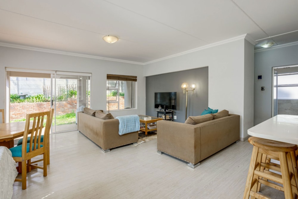 Apartment for sale in Saxonwold - HP1713154 Apartment for sale in Saxonwold - HP1713154