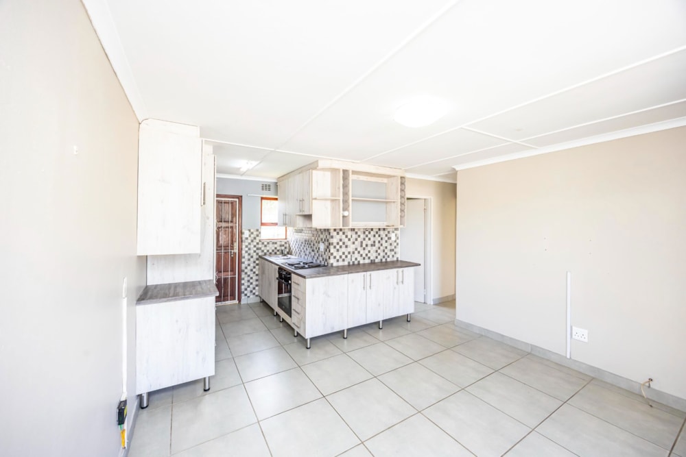 Townhouse for sale in Nahoon Valley Park - 1EZ1714938 Townhouse for sale in Nahoon Valley Park - 1EZ1714938