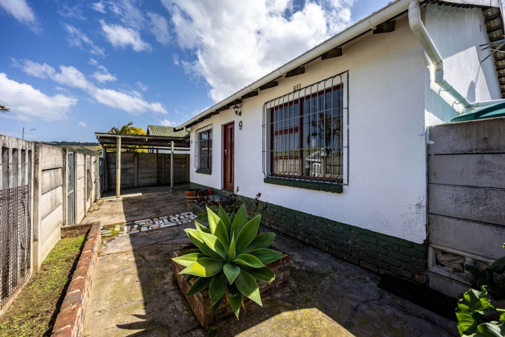 Townhouse for sale in Nahoon Valley Park - 1EZ1714938 Townhouse for sale in Nahoon Valley Park - 1EZ1714938