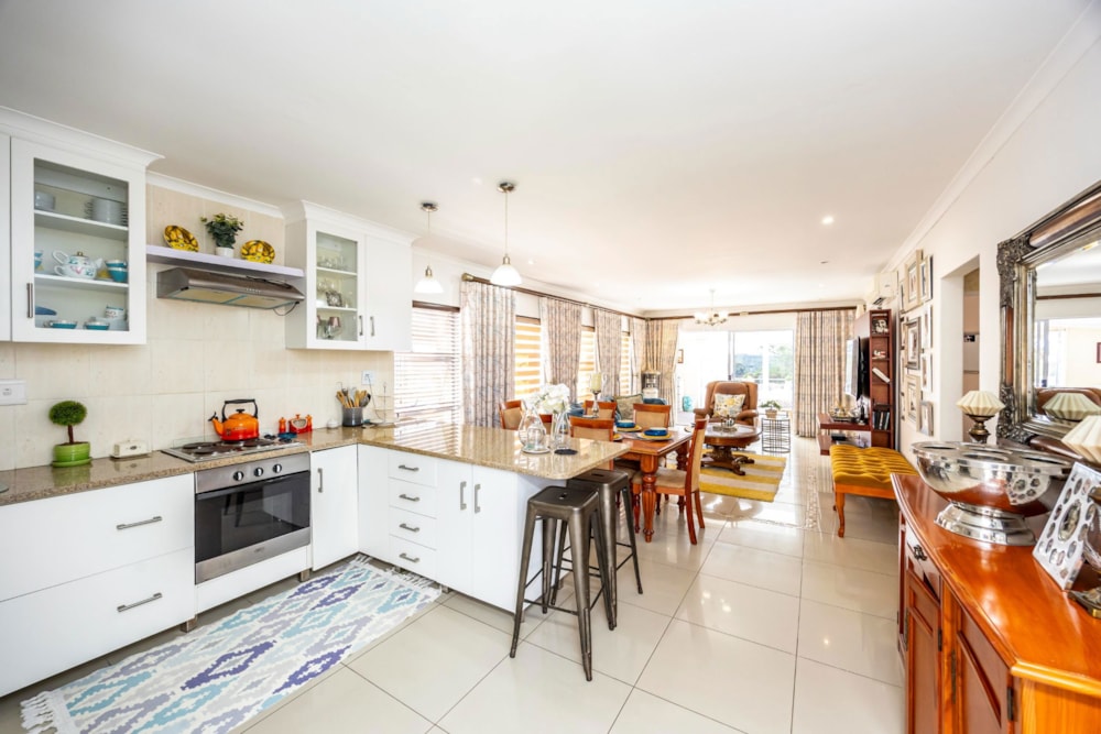 House for sale in Beacon Bay - 1EZ1715033 House for sale in Beacon Bay - 1EZ1715033