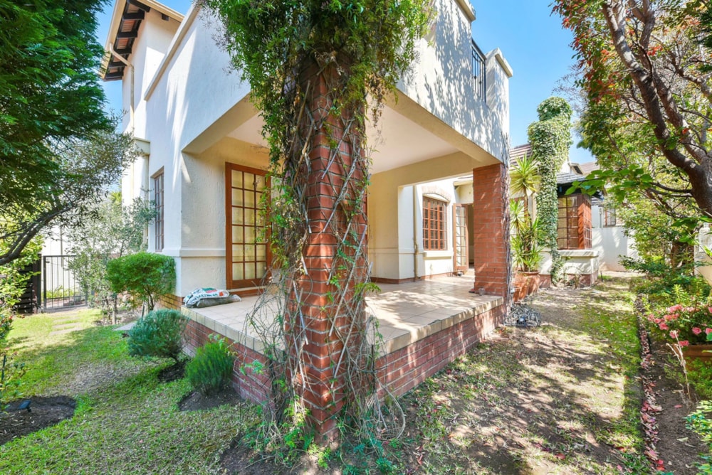 Townhouse for sale in Lonehill - FW1713818 Townhouse for sale in Lonehill - FW1713818