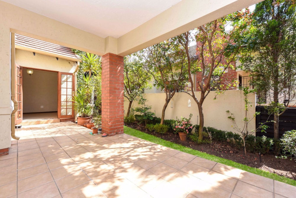 Townhouse for sale in Lonehill - FW1713818 Townhouse for sale in Lonehill - FW1713818