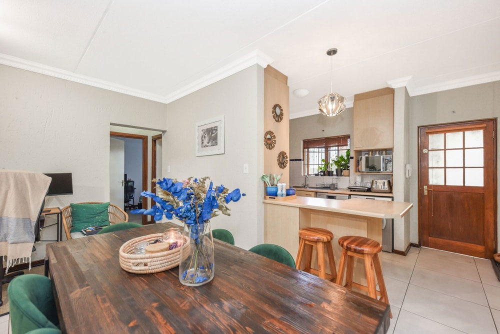 Apartment for sale in Paulshof - FW1715834 Apartment for sale in Paulshof - FW1715834