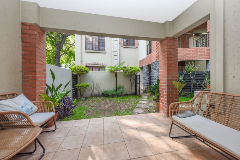 Apartment for sale in Paulshof - FW1715834 Apartment for sale in Paulshof - FW1715834