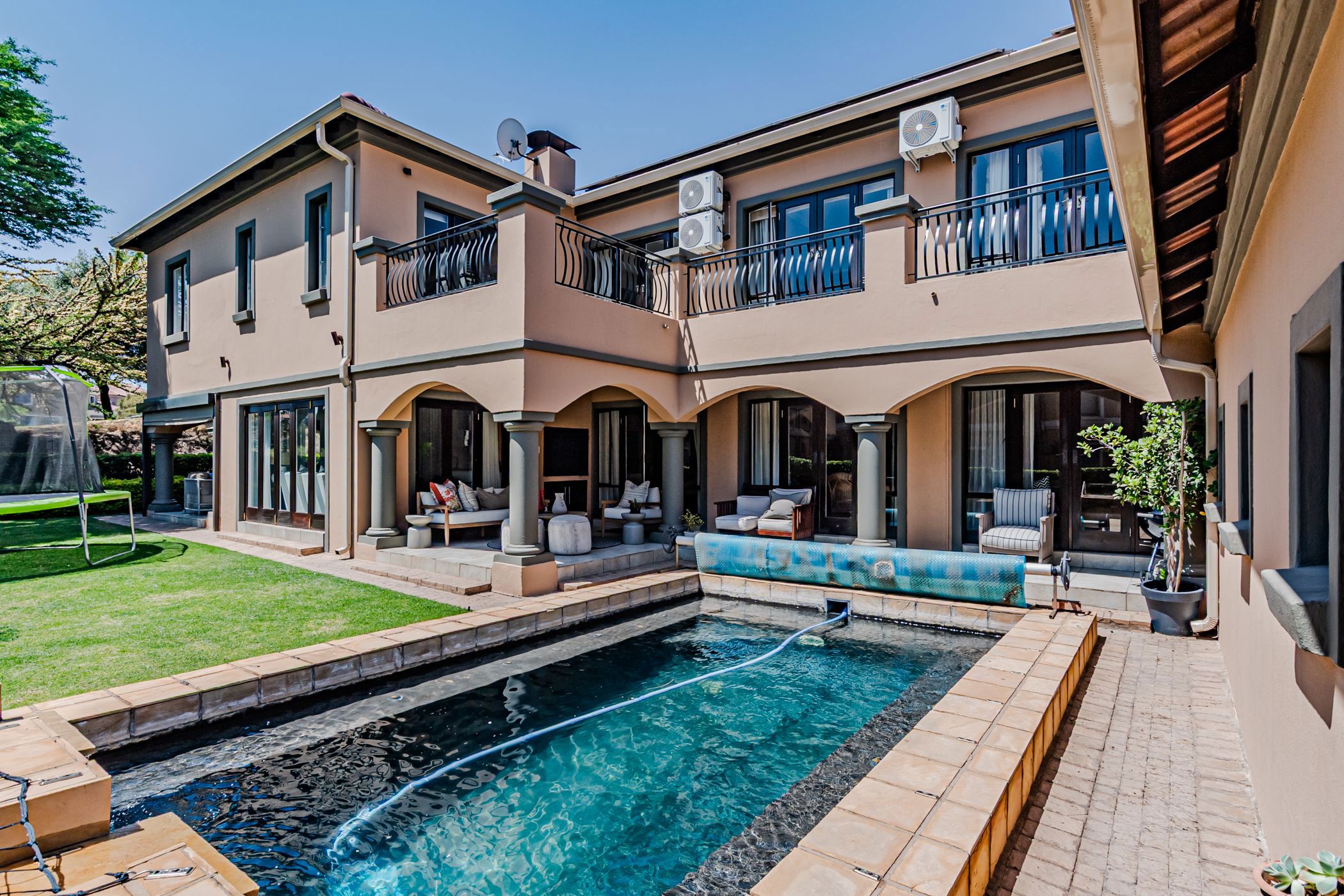 Golf estate house for sale in Blue Valley Golf Estate - CN1715433