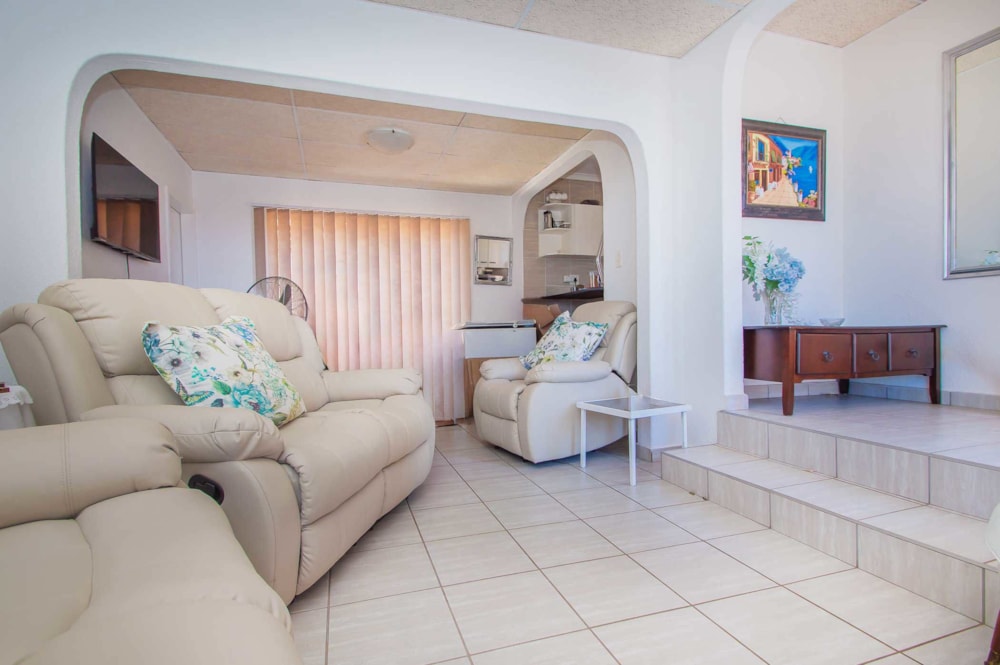 Townhouse for sale in Noordheuwel - 1KR1715460 Townhouse for sale in Noordheuwel - 1KR1715460