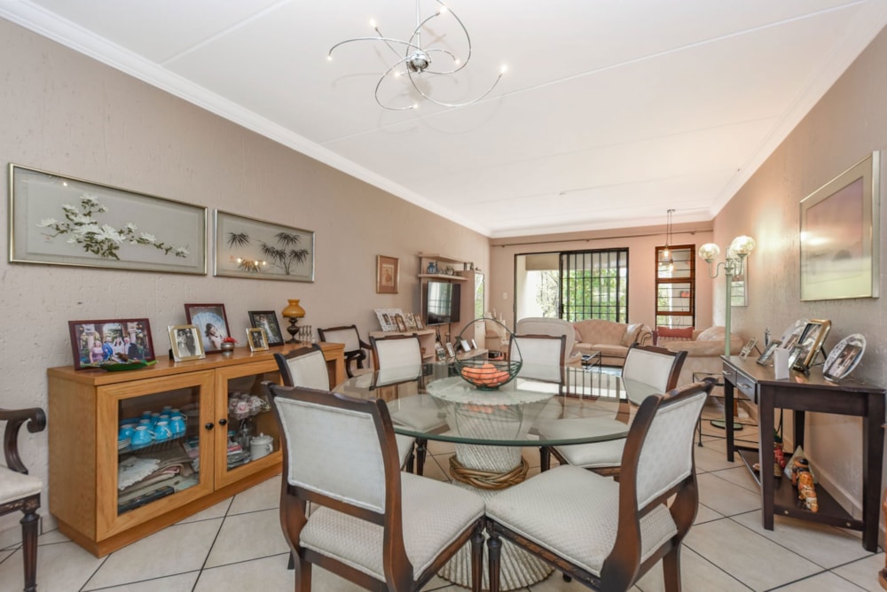 Apartment for sale in Paulshof - FW1713403 Apartment for sale in Paulshof - FW1713403