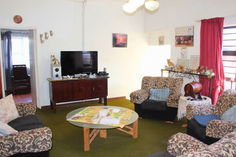 House for sale in Van Riebeeck Hoogte - 1UK1665219