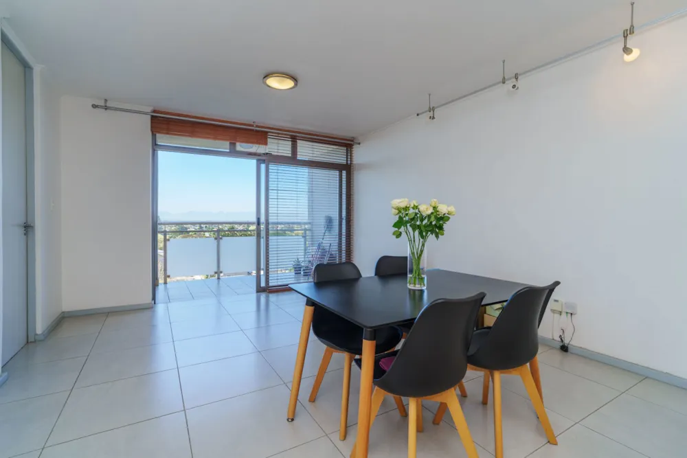 Apartment sold in Claremont Upper - KW1714654 Apartment sold in Claremont Upper - KW1714654