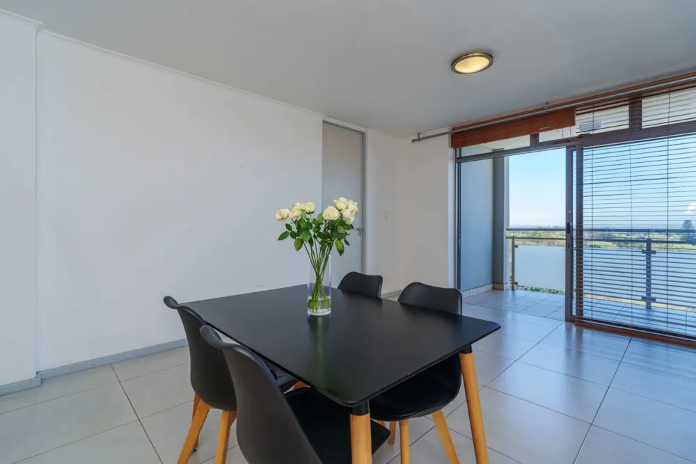 Apartment sold in Claremont Upper - KW1714654 Apartment sold in Claremont Upper - KW1714654