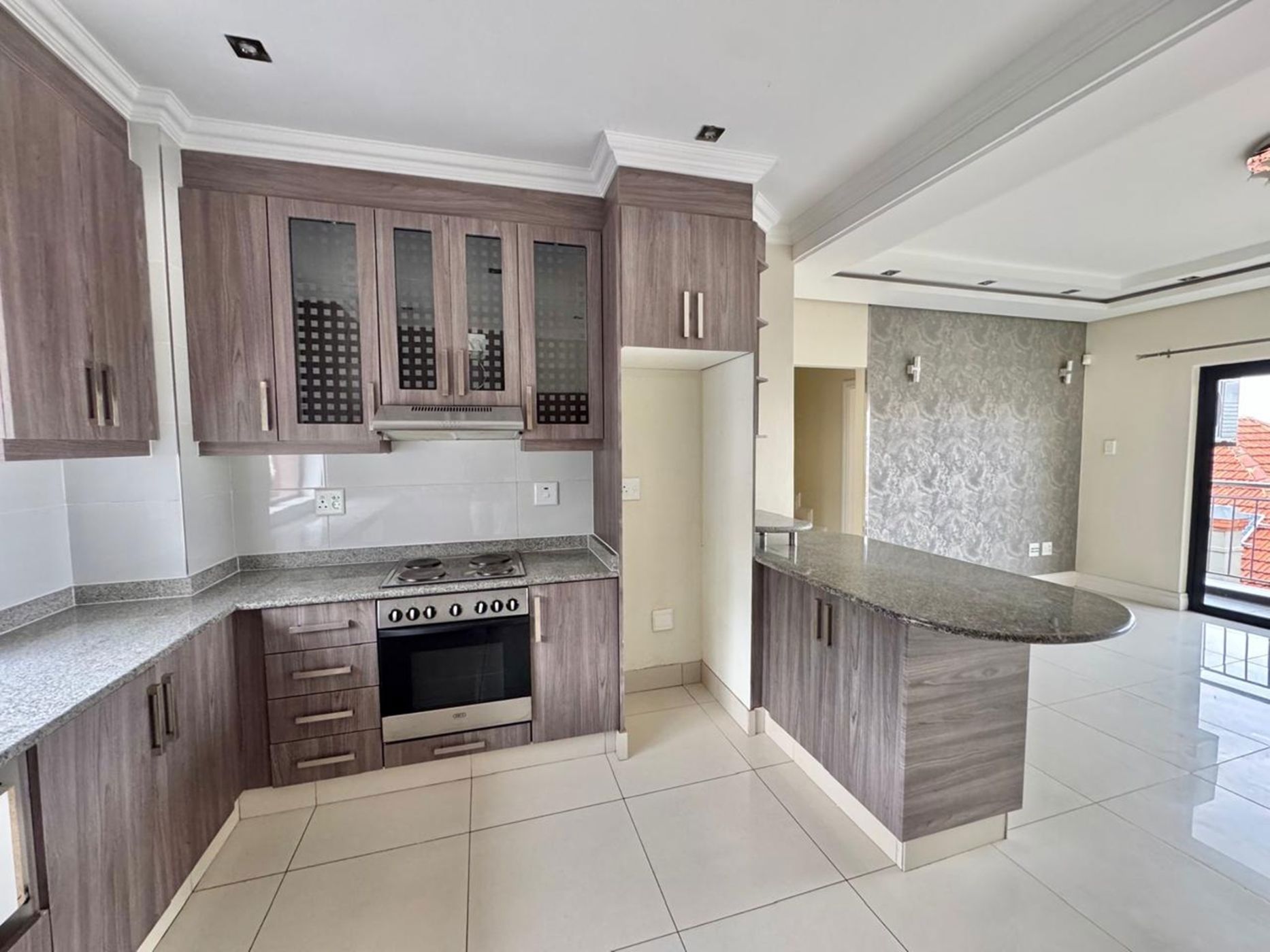 Apartment let in Morningside, Durban - 1DA1715514
