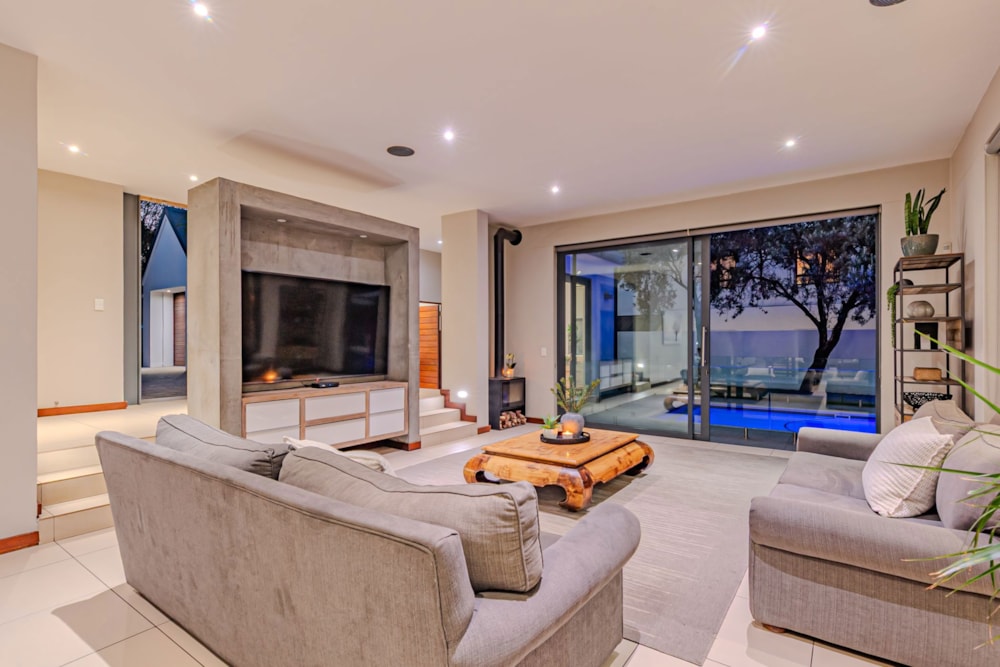 House for sale in Southdowns Estate - CN1713051