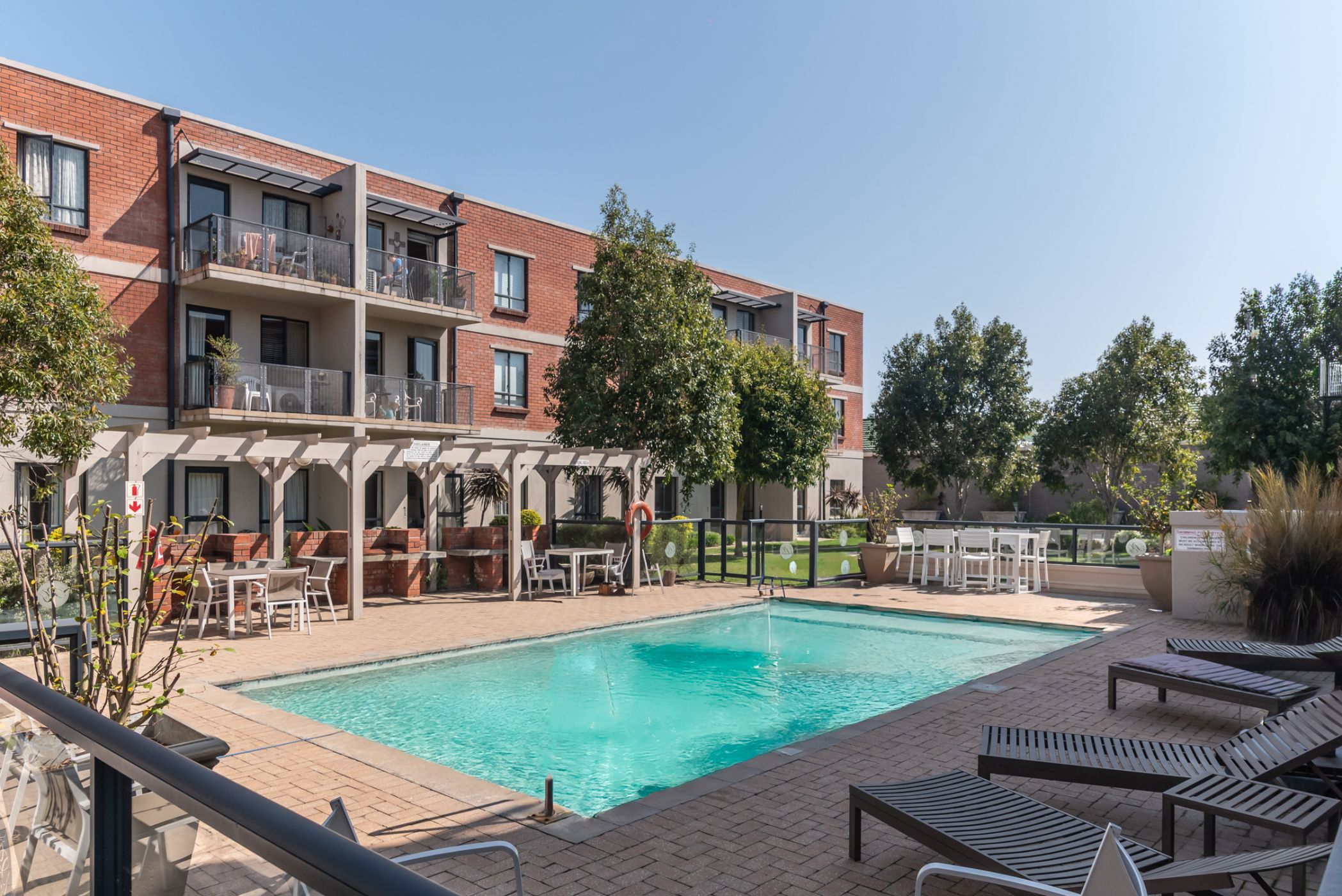 Apartment for sale in Pinelands, Cape Town - KW1714506