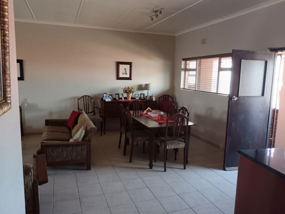 Apartment for sale in Scottburgh - 1si1713788