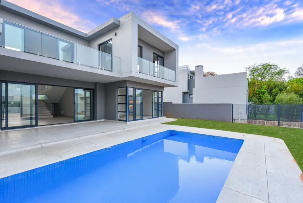 Cluster for sale in Bryanston - HP1716220 Cluster for sale in Bryanston - HP1716220