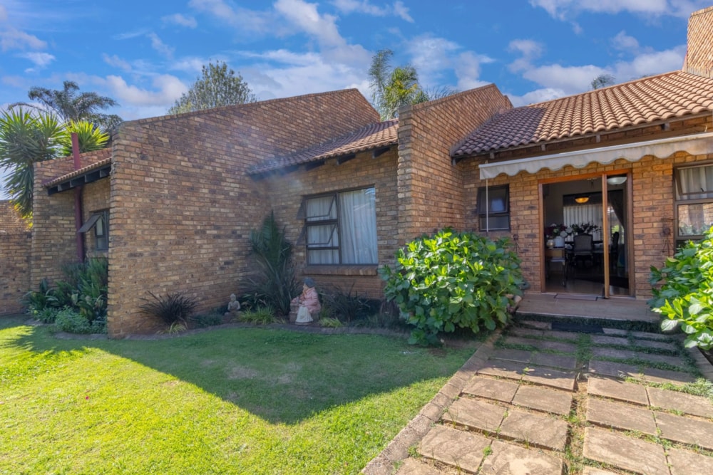 House for sale in Lakefield - EN1718047