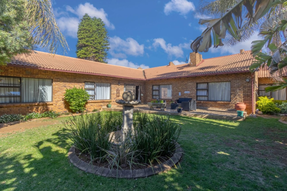 House for sale in Lakefield - EN1718047