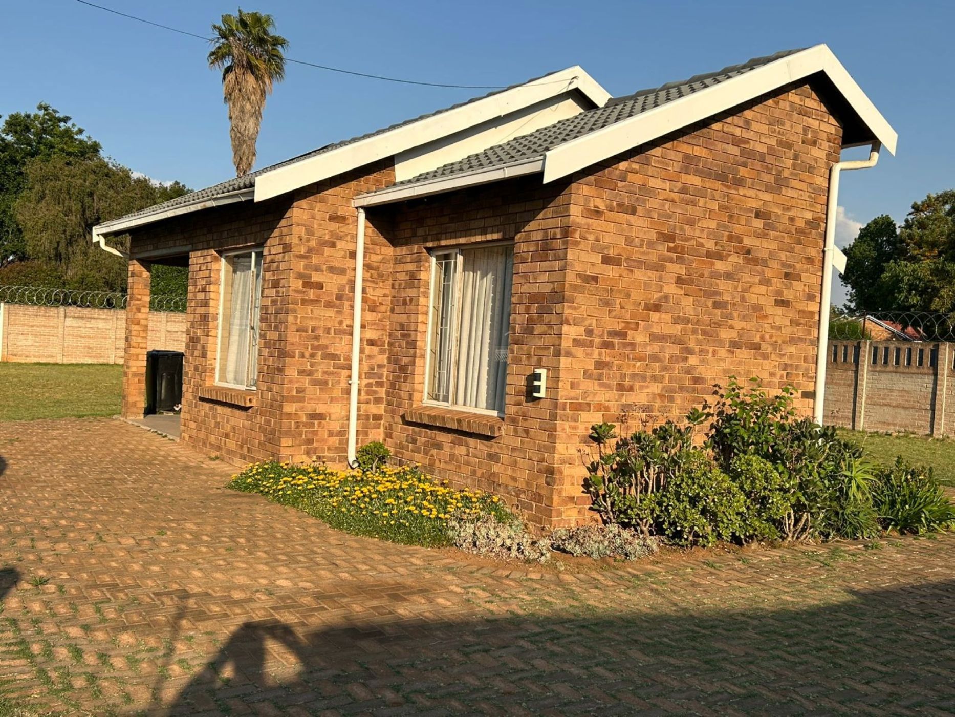 House for sale in Crystal Park - EN1717736