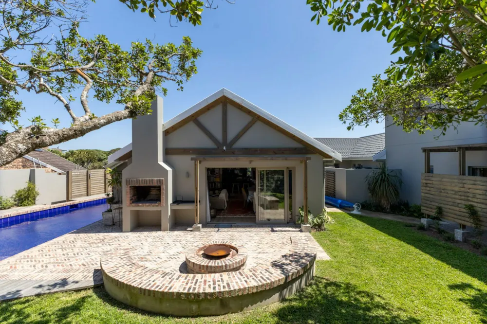 House sold in Kenton on Sea - 1KO1719256