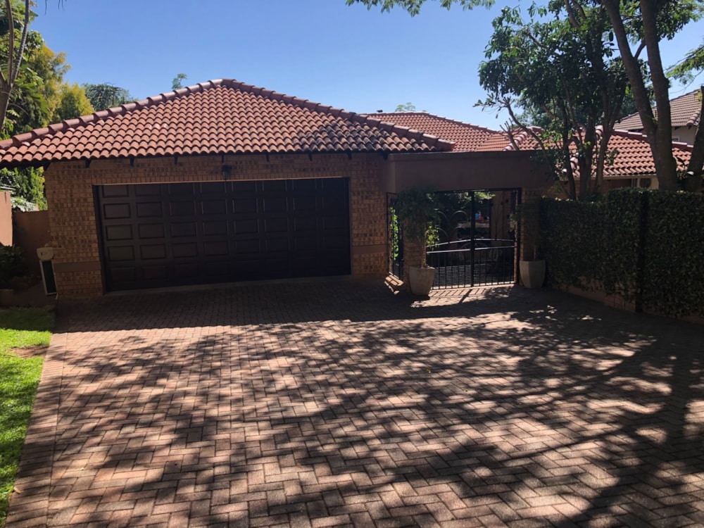 House for sale in Sonheuwel - 1NS1719133 House for sale in Sonheuwel - 1NS1719133