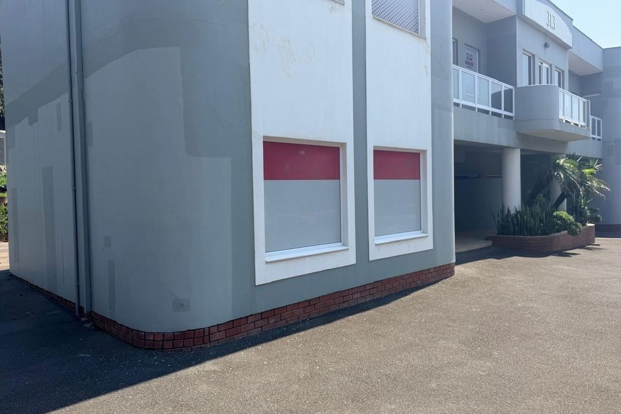 Commercial office for sale in Amanzimtoti - 1WB1718277