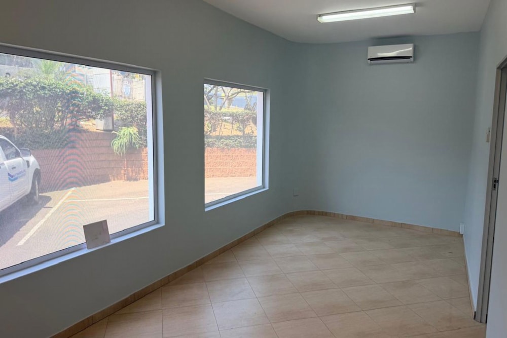 Commercial office for sale in Amanzimtoti - 1WB1718277