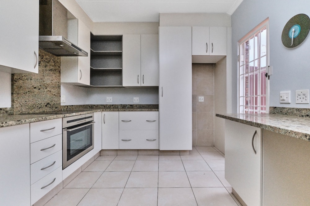 Townhouse for sale in River Club, Sandton - HP1716784 Townhouse for sale in River Club, Sandton - HP1716784