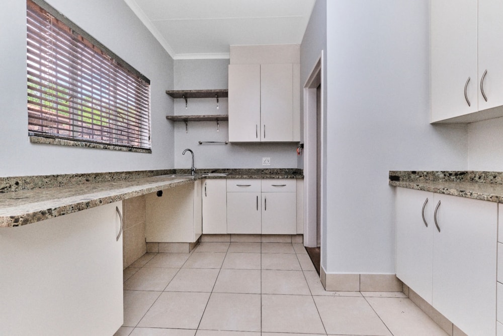 Townhouse for sale in River Club, Sandton - HP1716784 Townhouse for sale in River Club, Sandton - HP1716784