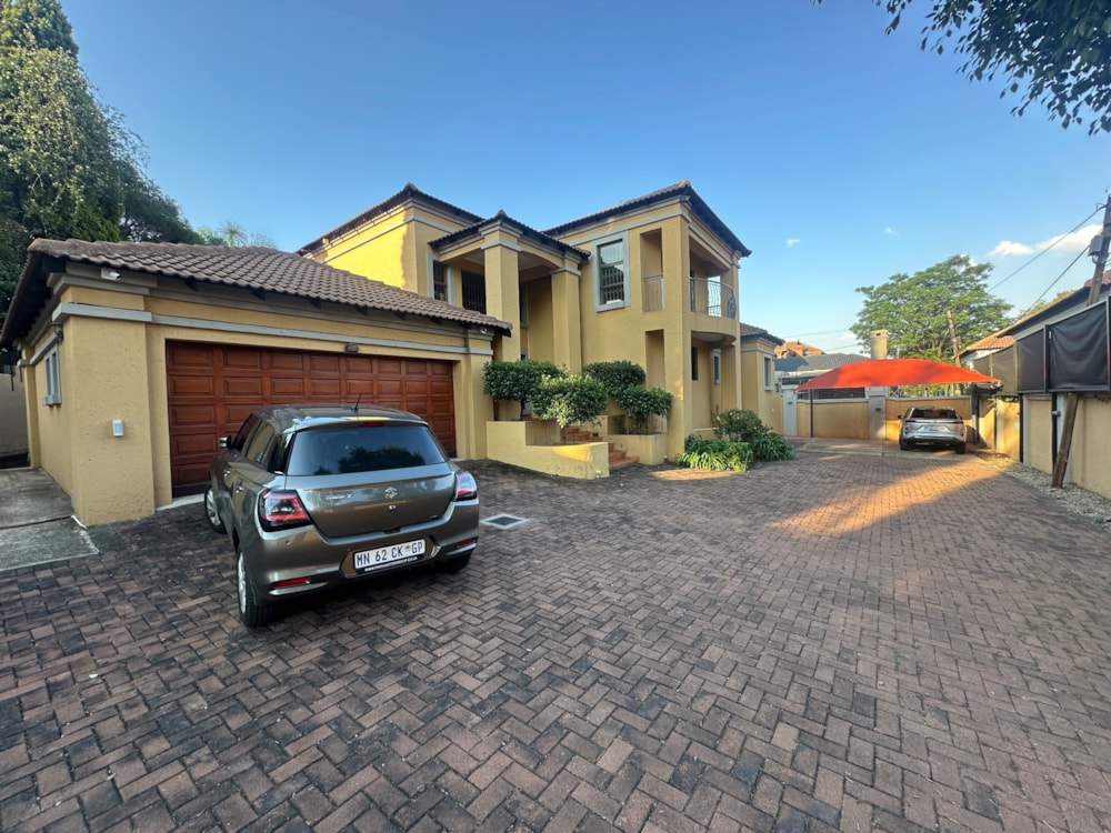 House to rent in Waterkloof Ridge - PTL1718383 House to rent in Waterkloof Ridge - PTL1718383