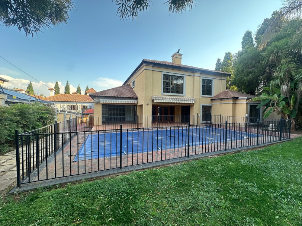 House to rent in Waterkloof Ridge - PTL1718383 House to rent in Waterkloof Ridge - PTL1718383