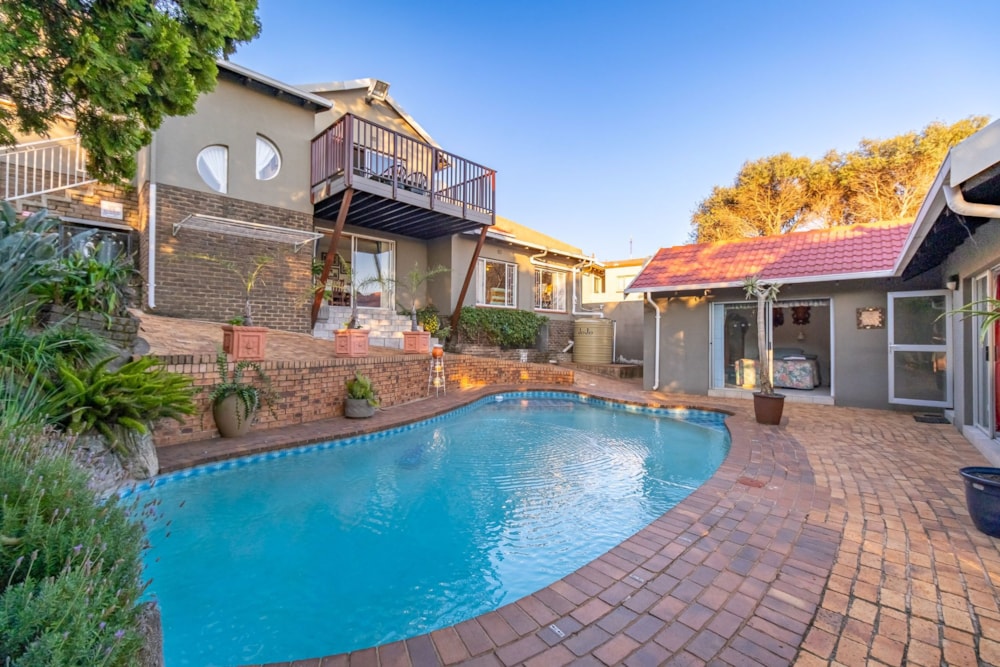 House for sale in Roodekrans - RAN1716626