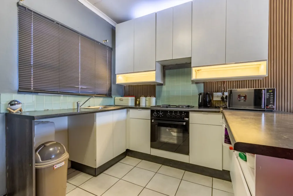 Townhouse let in Brenthurst - 1BJ1741359 Townhouse let in Brenthurst - 1BJ1741359