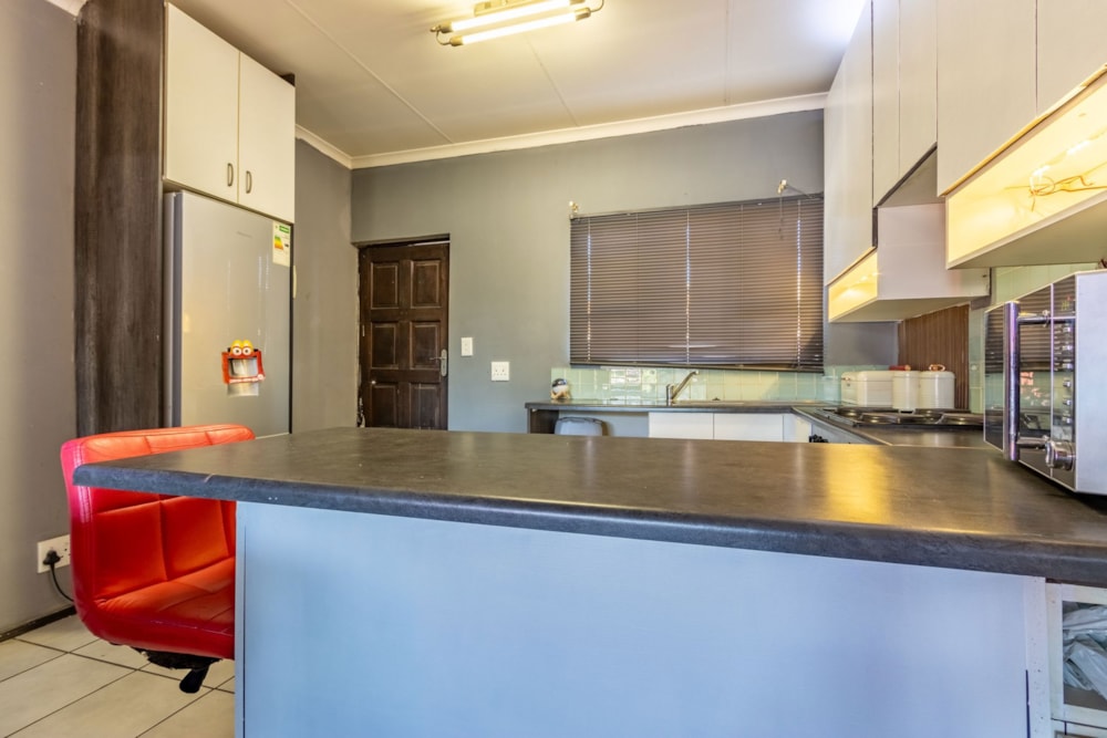 Townhouse for sale in Brenthurst - 1BJ1718424 Townhouse for sale in Brenthurst - 1BJ1718424