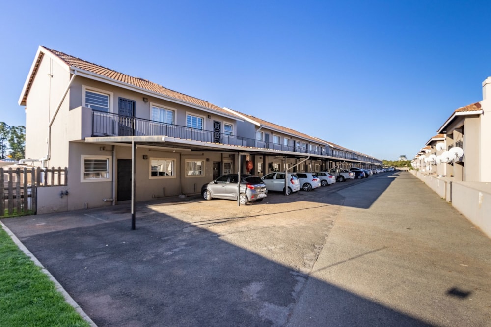 Townhouse for sale in Brenthurst - 1BJ1718424