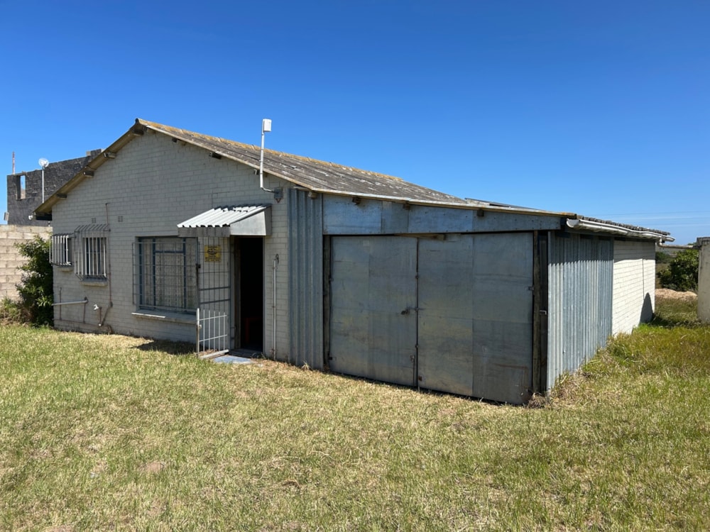 Commercial industrial property for sale in Boesmansriviermond - 1KO1713288