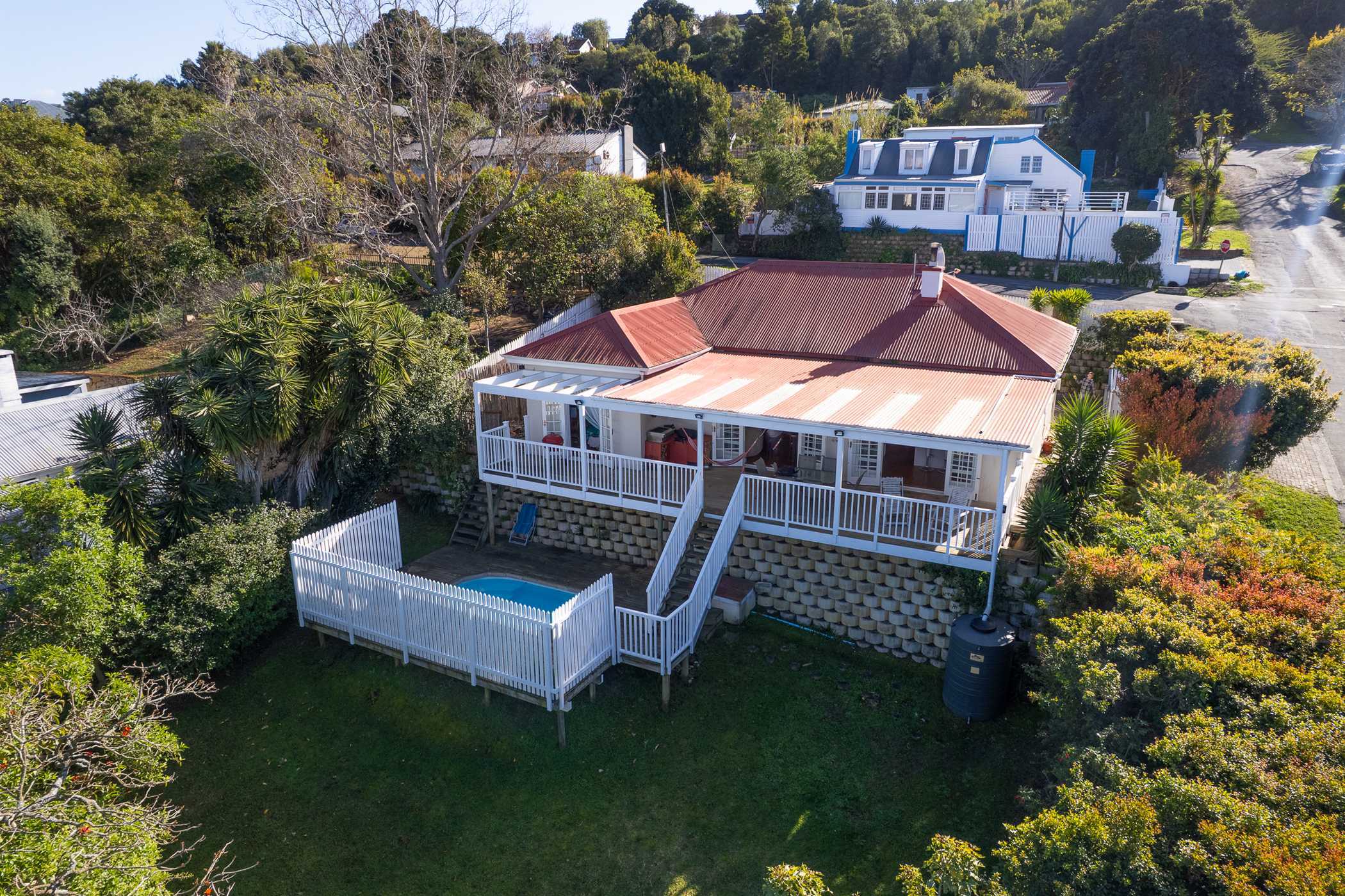 House for sale in Knysna Central - 1KG1718115