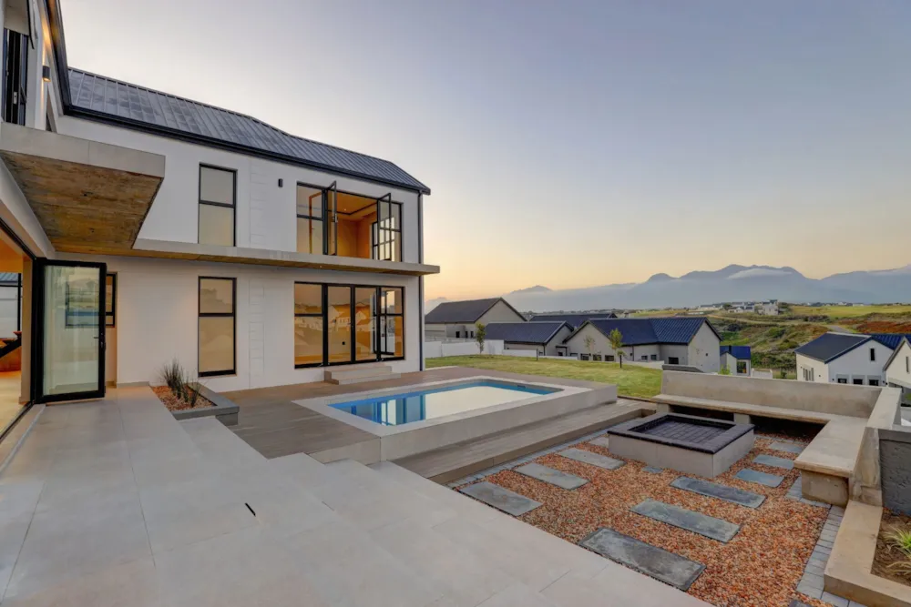 House sold in Kingswood Golf Estate - GEO1720040
