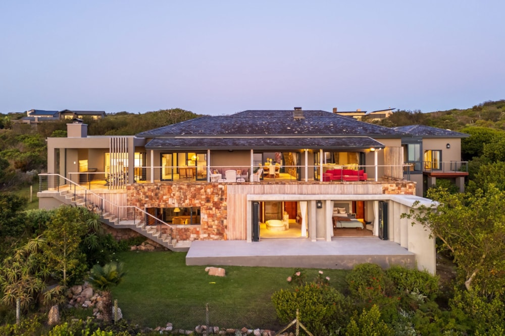 House for sale in Pezula Private Estate - 1KG1718673 House for sale in Pezula Private Estate - 1KG1718673