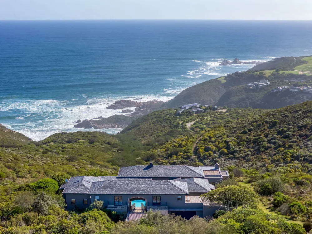 House for sale in Pezula Private Estate - 1KG1718673 House for sale in Pezula Private Estate - 1KG1718673