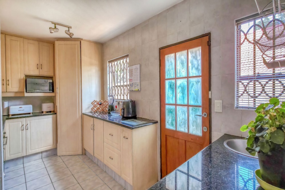 House for sale in Strubensvalley - RAN1719221