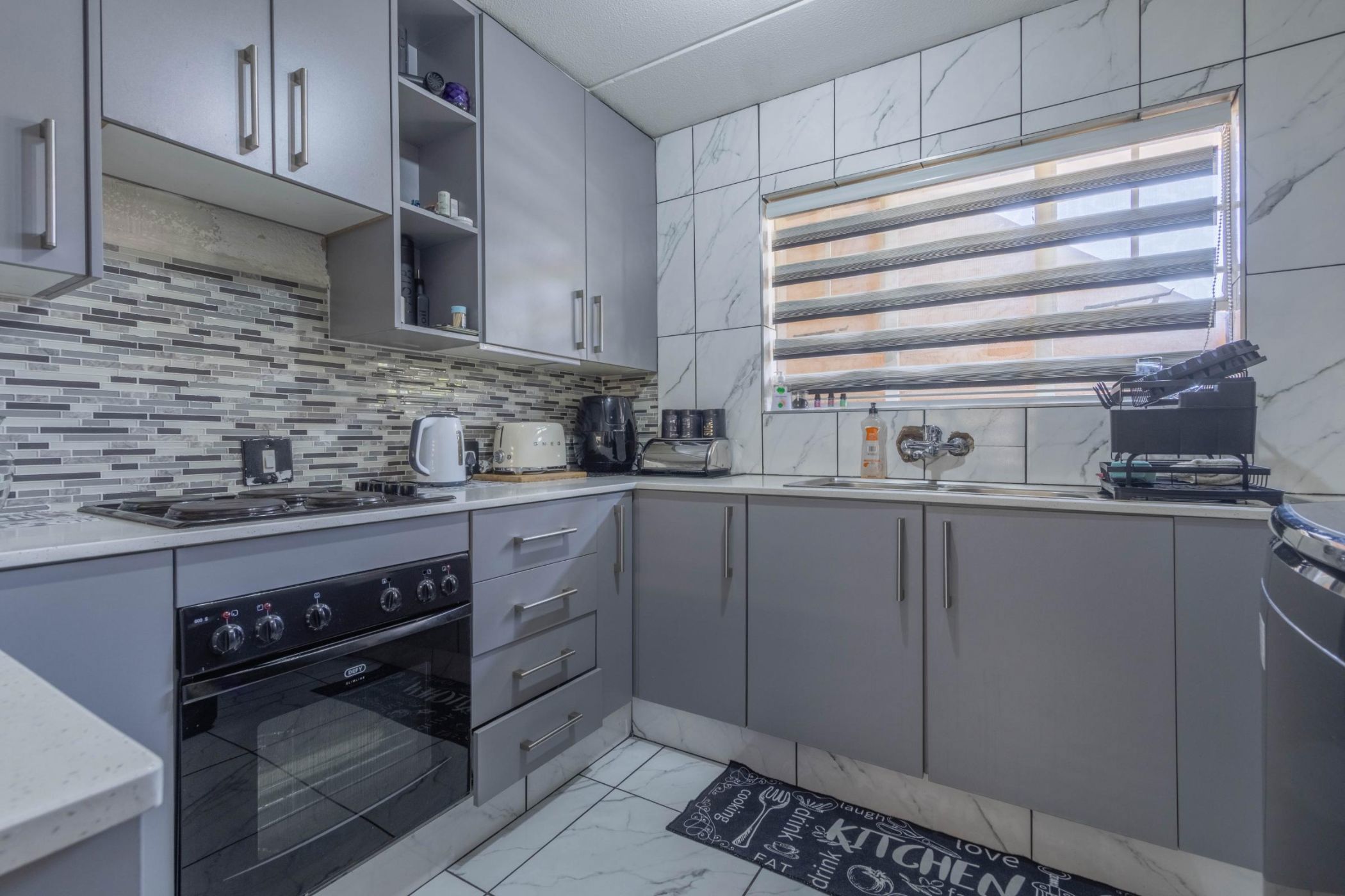 Apartment for sale in Lakefield - EN1718536